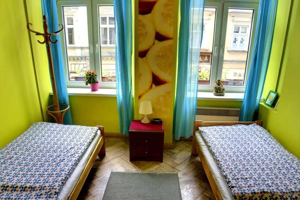 Tutti Frutti Hostel Краков Экстерьер фото