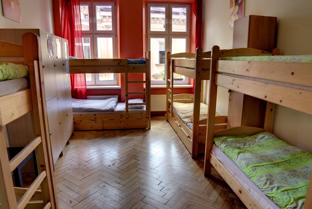 Tutti Frutti Hostel Краков Экстерьер фото