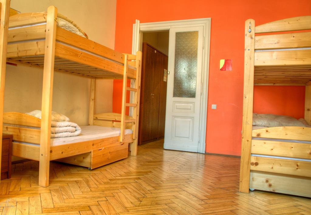 Tutti Frutti Hostel Краков Экстерьер фото
