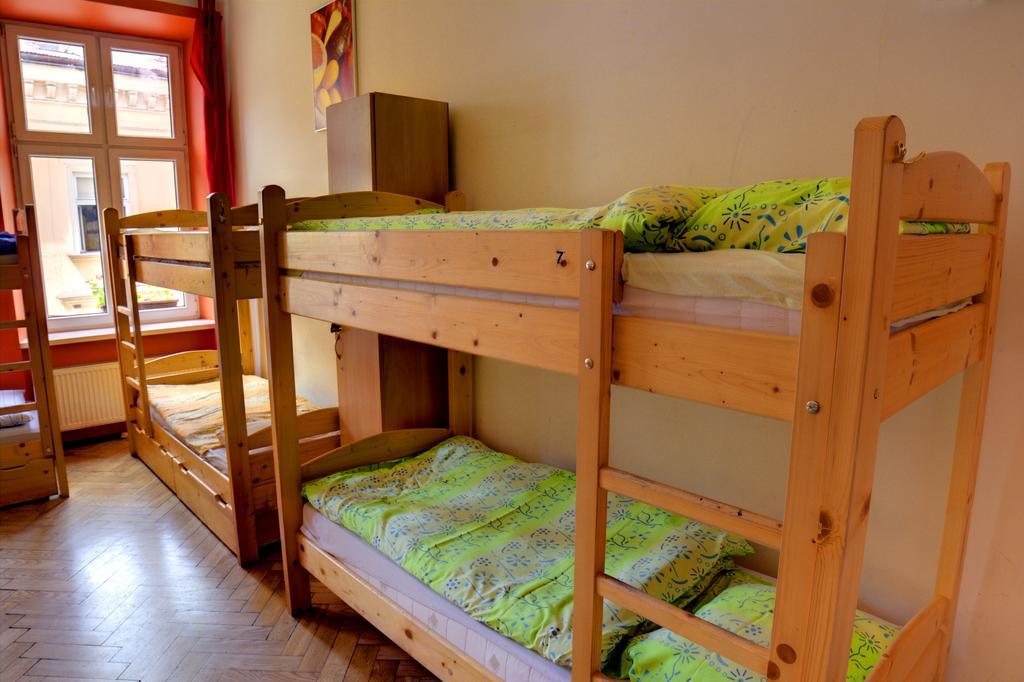 Tutti Frutti Hostel Краков Экстерьер фото