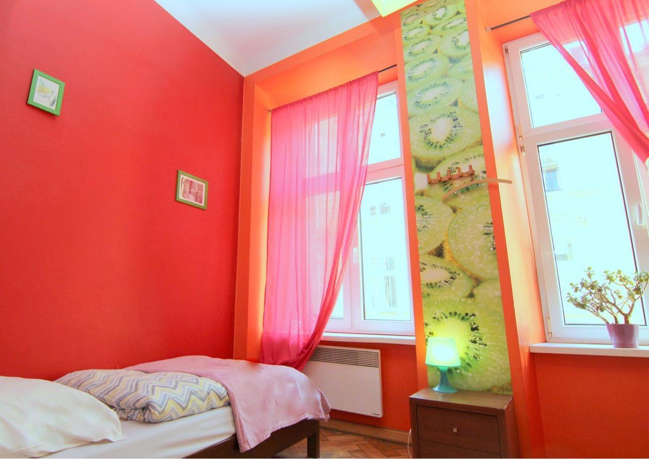 Tutti Frutti Hostel Краков Экстерьер фото