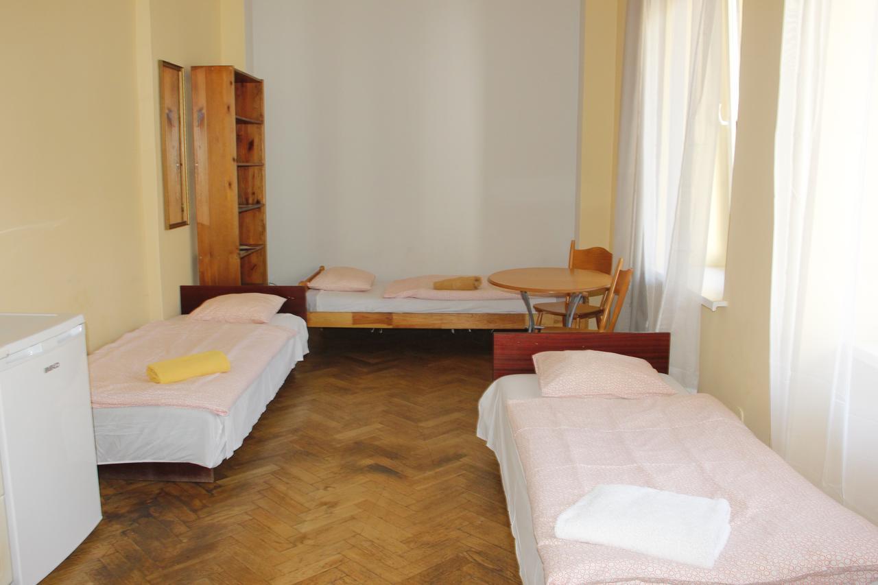 Tutti Frutti Hostel Краков Экстерьер фото